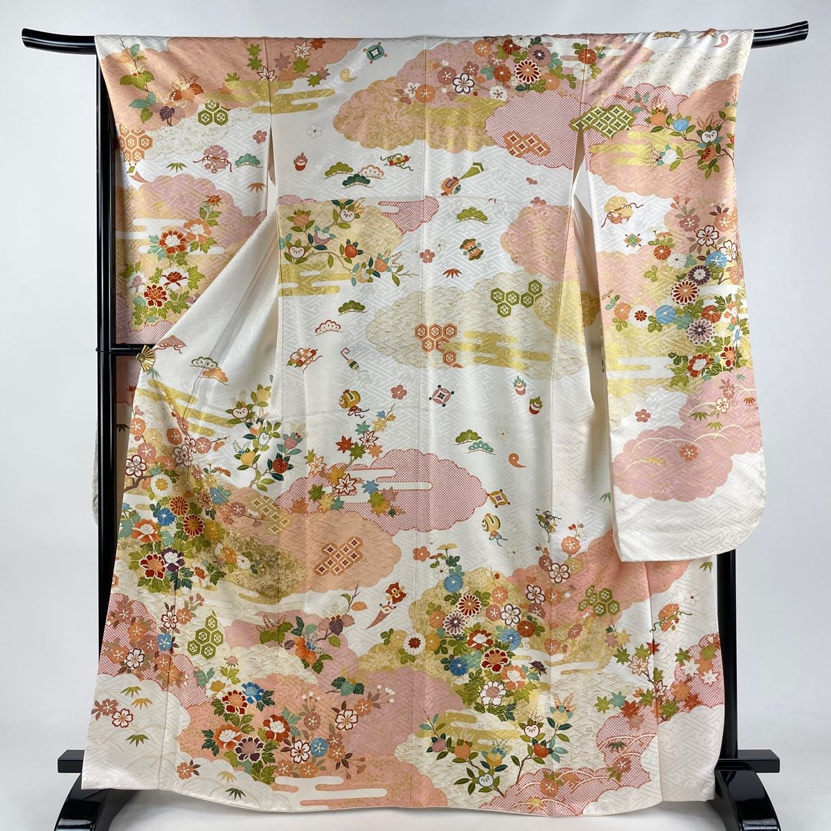振袖 身丈166cm 裄丈69cm L 袷 草花 雲文 金糸 金彩 クリーム 正絹 秀品