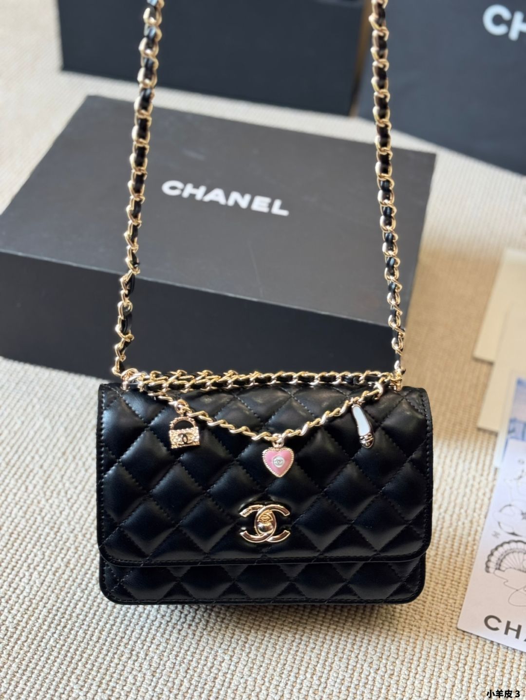 即完売予感 CHANEL チェーン ハート バッグ 25B限定 ミニ CHANEL - 新品未使用 シャネル ハートチェーンバッグ 25B 最新作