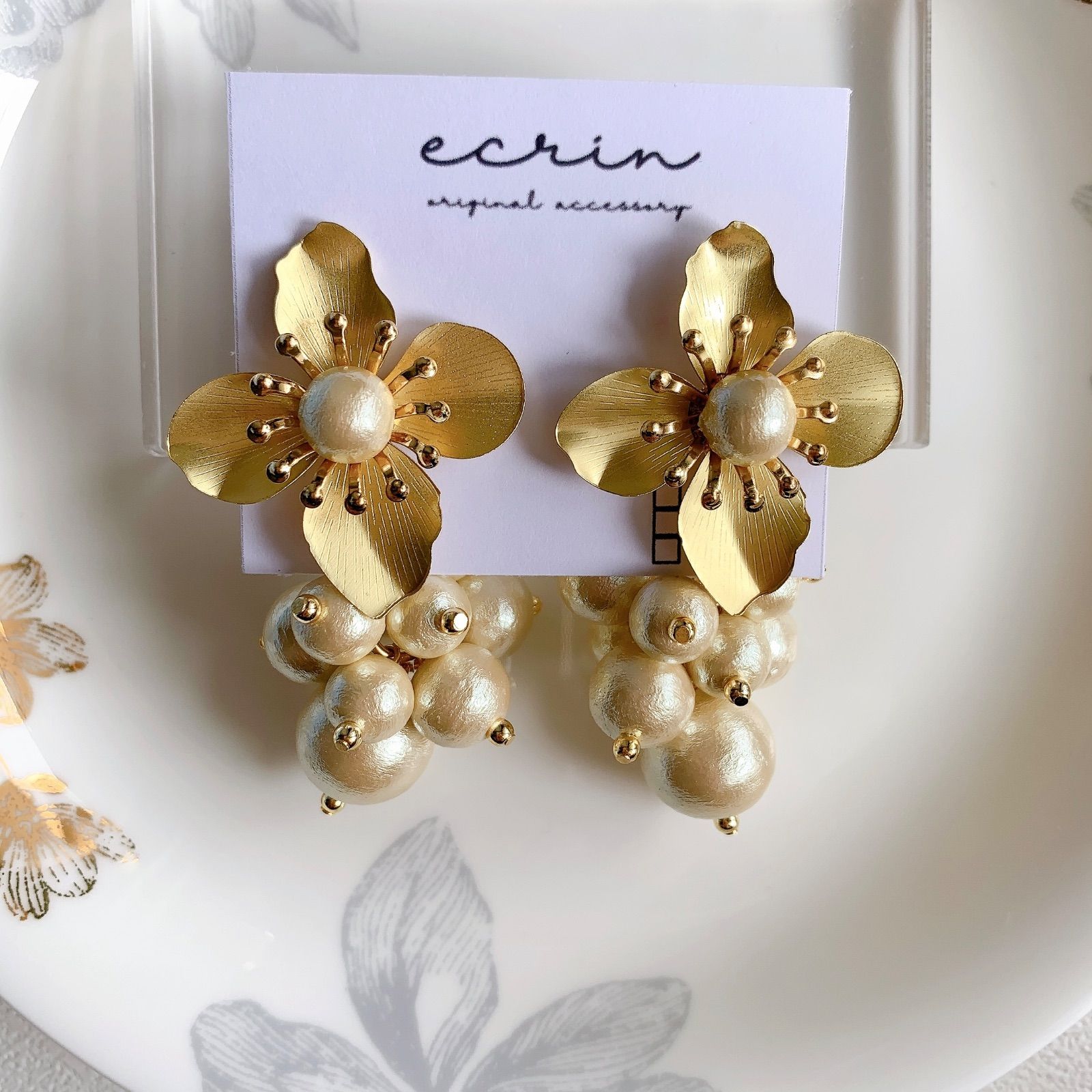 1071C パール 大ぶり タッセル ハンドメイド ピアス イヤリング 526