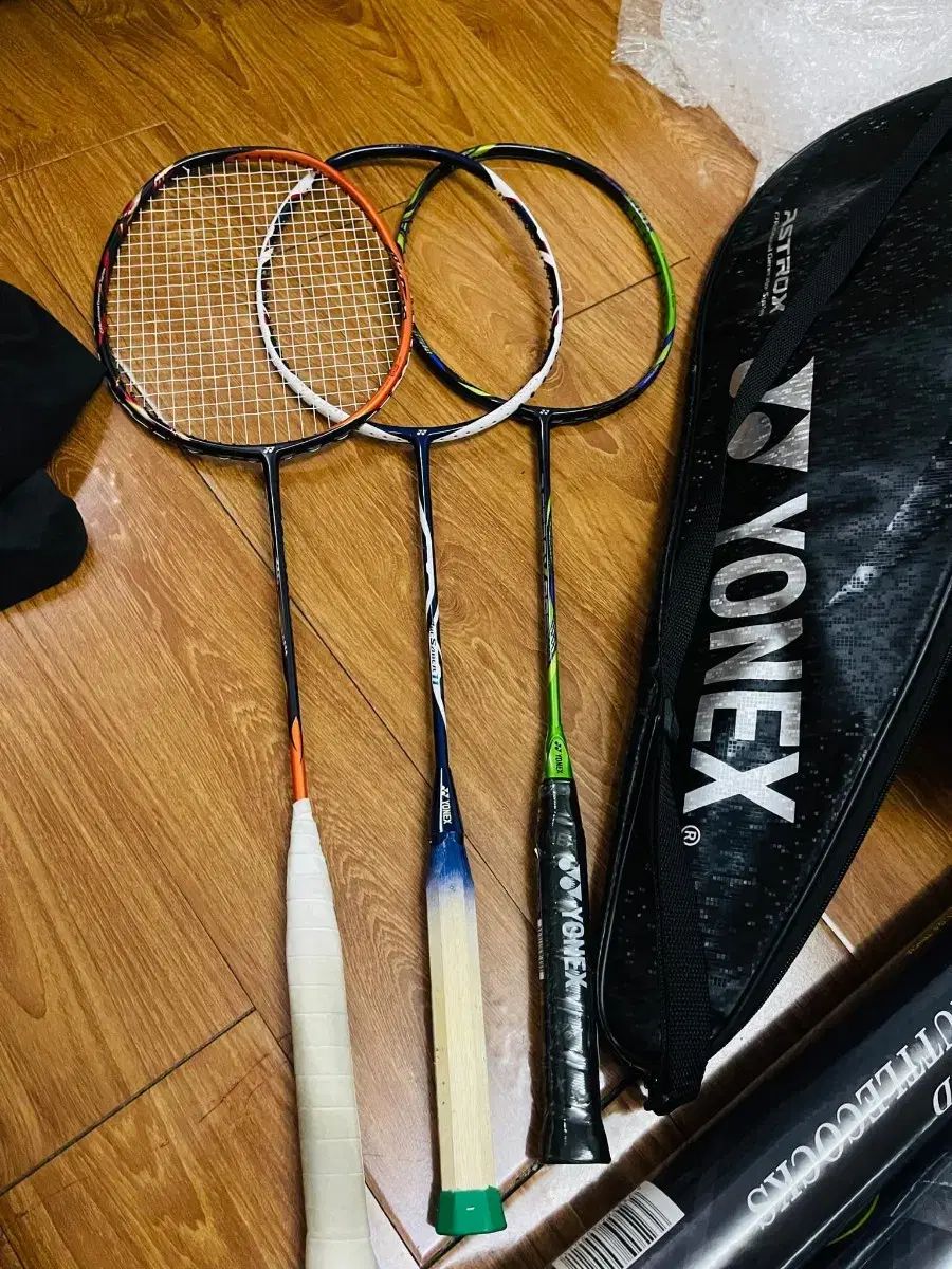【雷市場（ポンジャン）商品韓国直送】 ヨネックス ( YONEX ) 88d pro CH ／ 99 orange arc 11 sakura