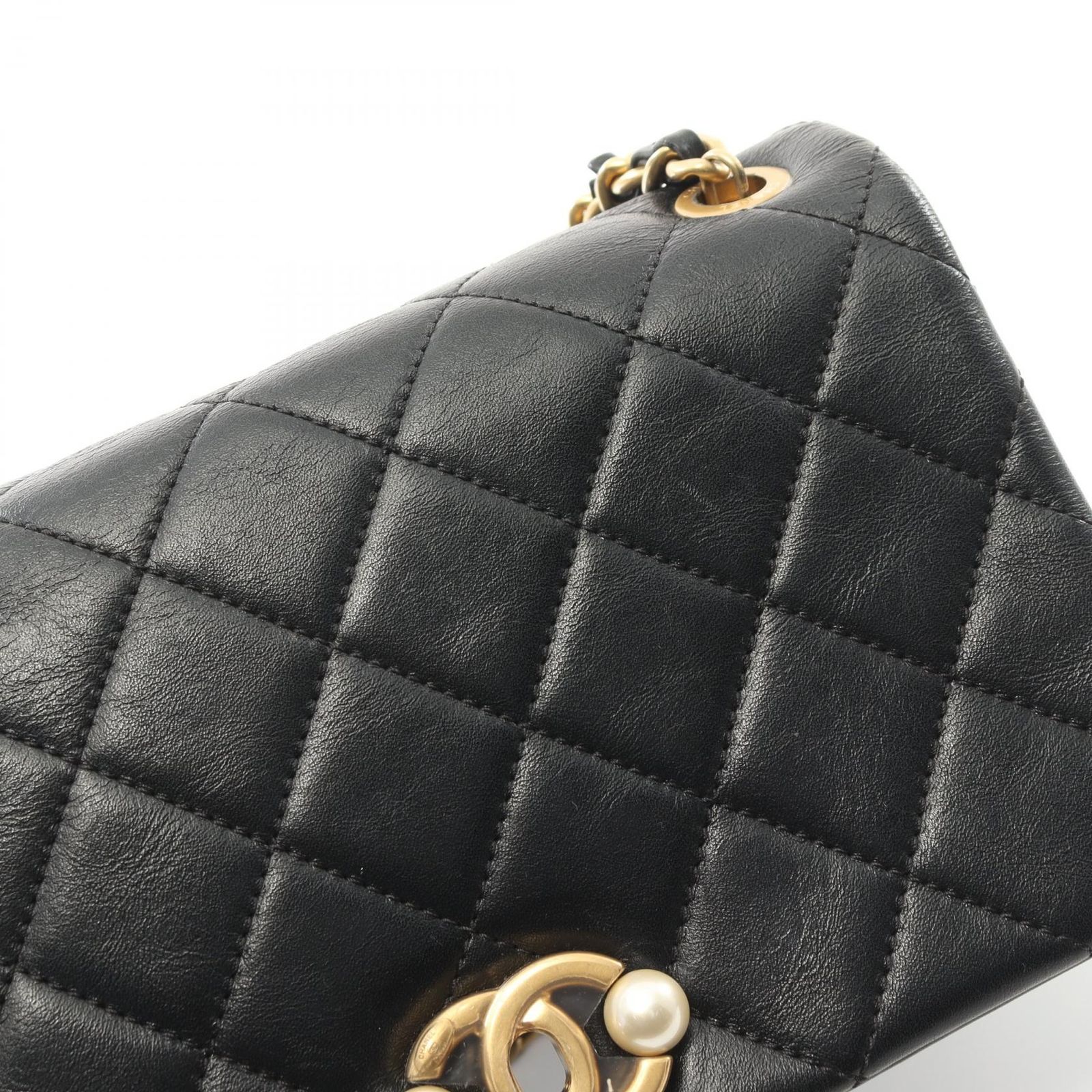 シャネル CHANEL ショルダーバッグ マトラッセ AS3000 ブラック レザー  