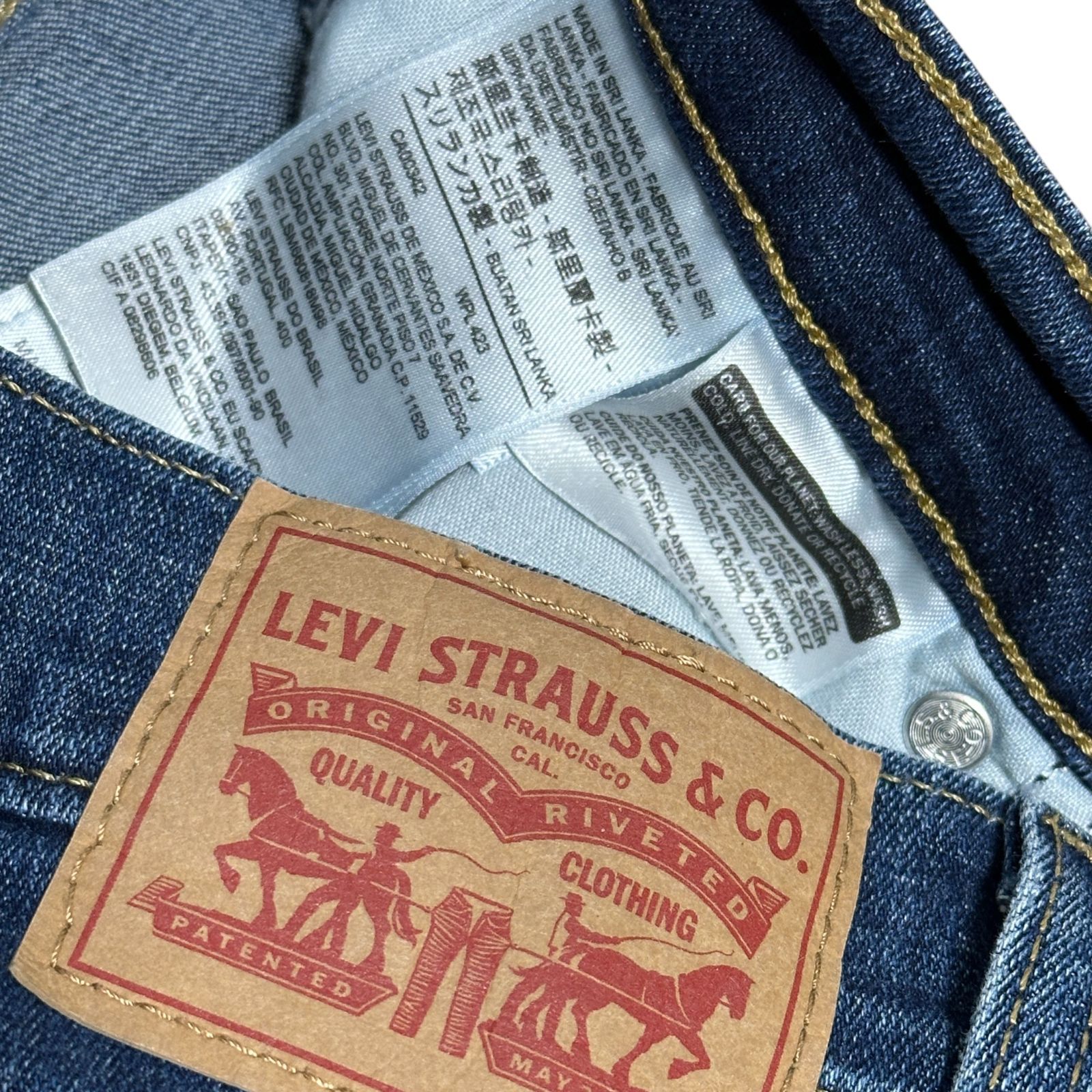 LEVI'S BORROWED FROM THE BOYS ストレッチ ボーイフレンド
