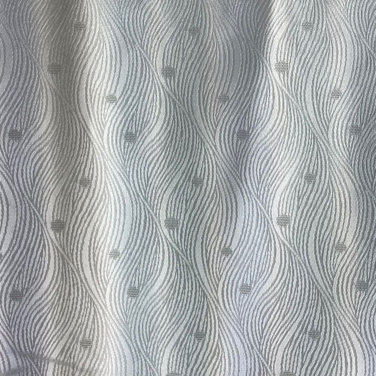 着物衿 よろけ縞