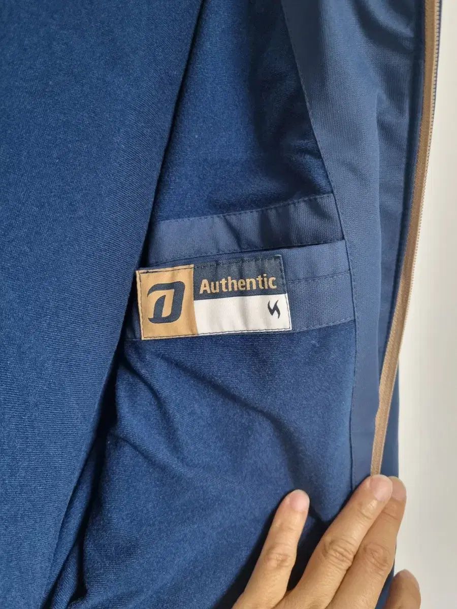 春と秋のジャンパー 100