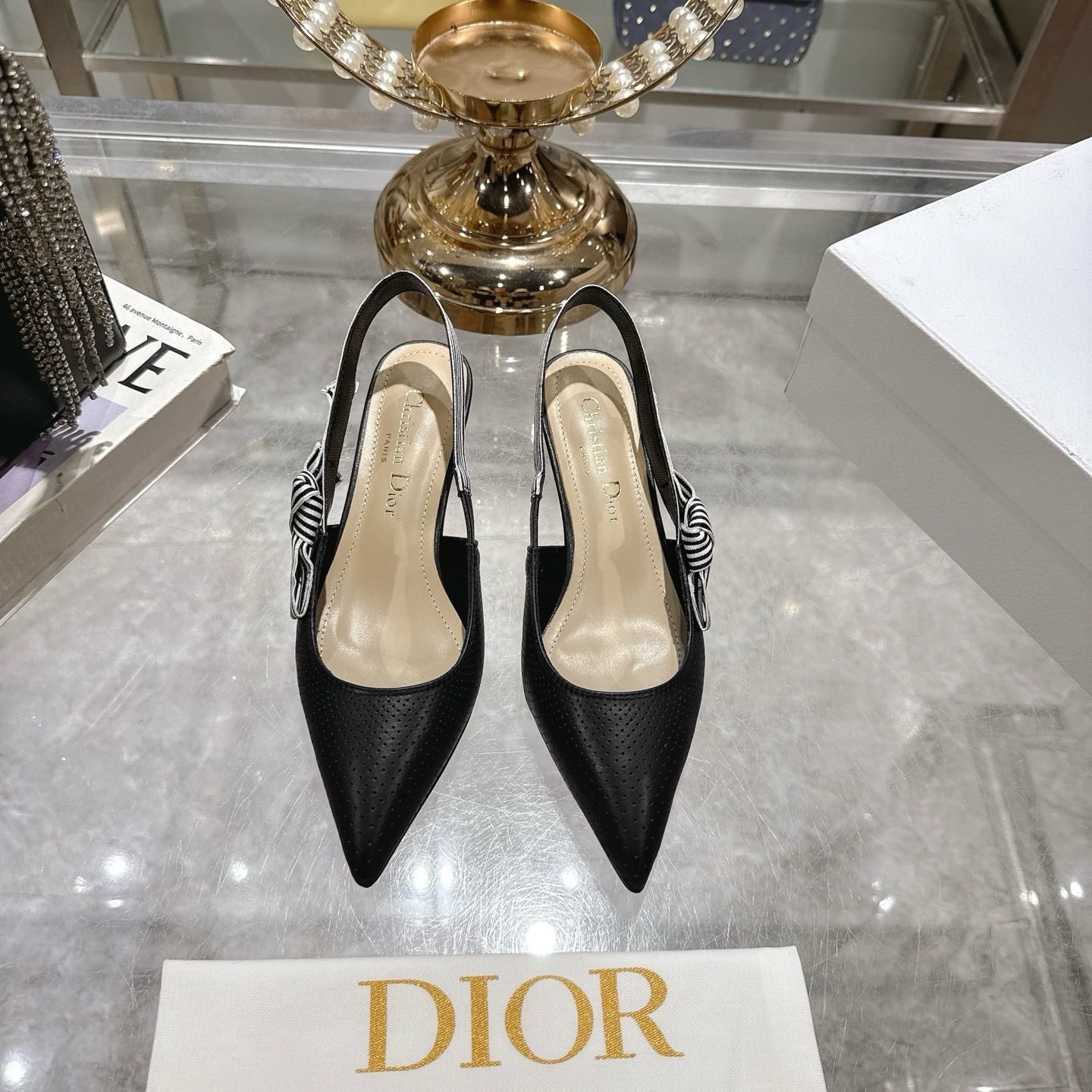 【エレガントなデザイン♪】Dior  ヒール サンダル エレガントなデザイン♪】Dior ヒール サンダル