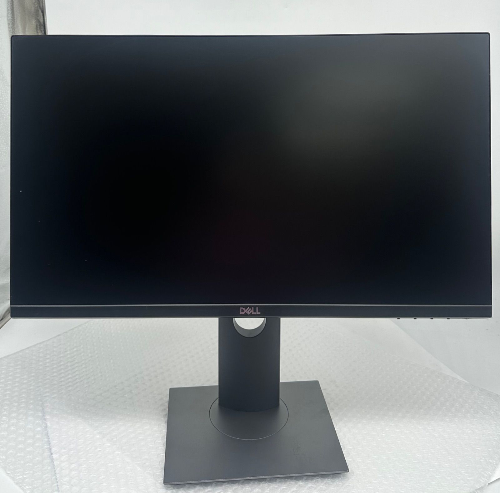 DELL 23インチモニター P2319H スリムベゼル/IPSパネル/1920x1080 フルHD/HDMI/DP/画面回転/高さ調整/フレームレスUSB3.0高速ハブ 狭額縁液晶 超広視野角 中古ー0717