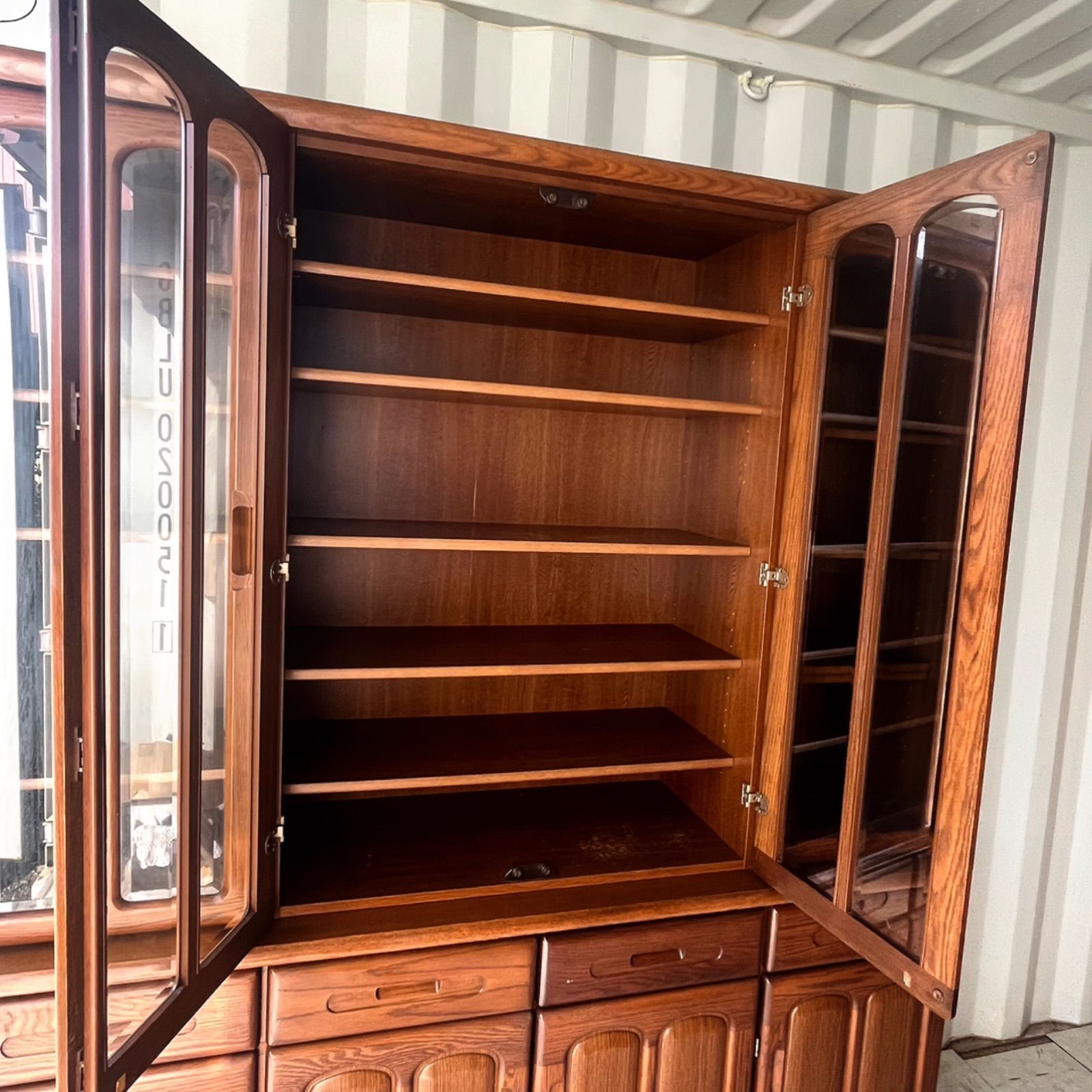 取付無料！シギヤマ家具 天然木北欧風アンティーク食器棚 キッチン