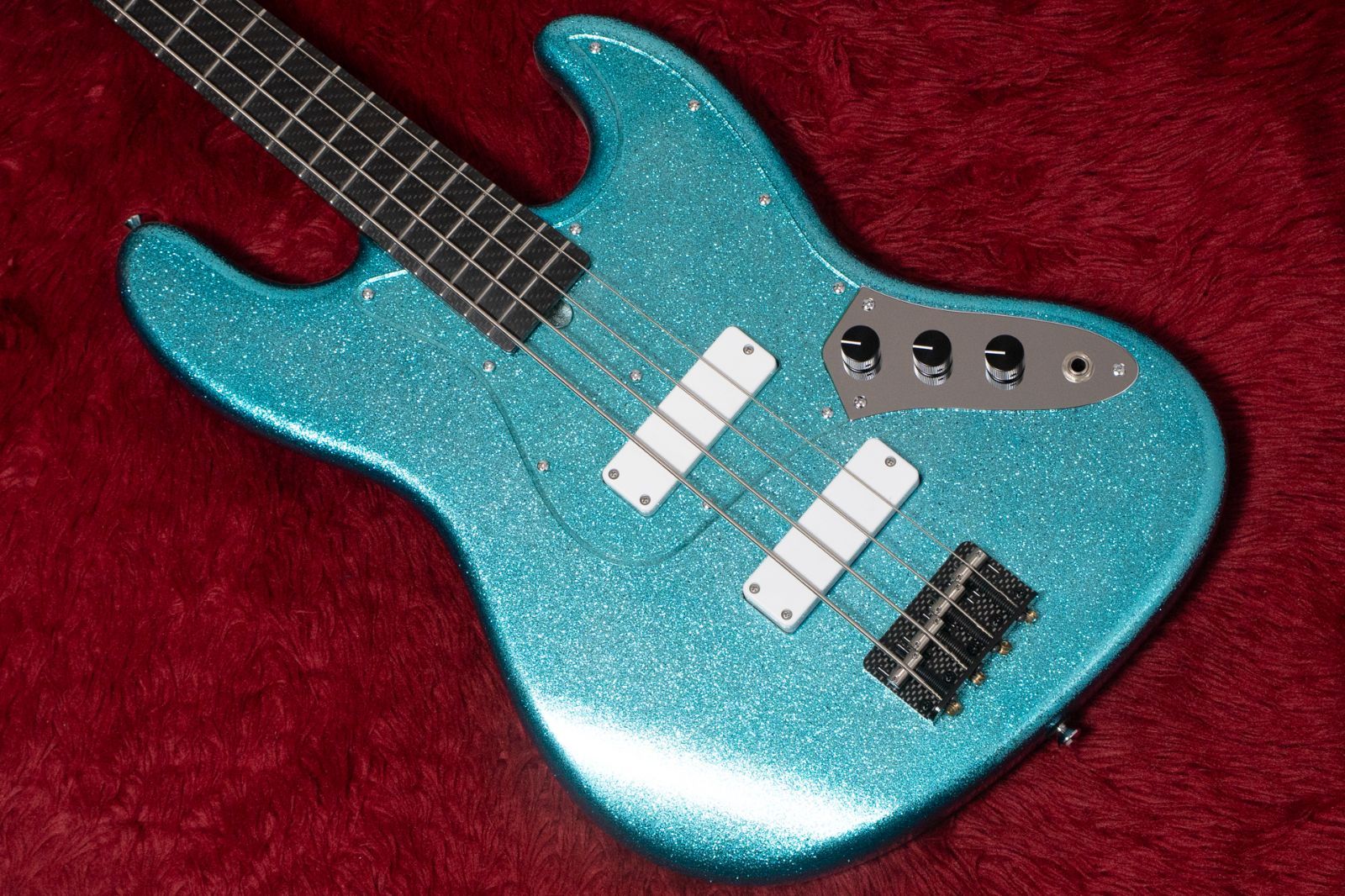 used】Sagoエレキベース Ove4 カスタムカラー ベース Sago Ove4 Ove4