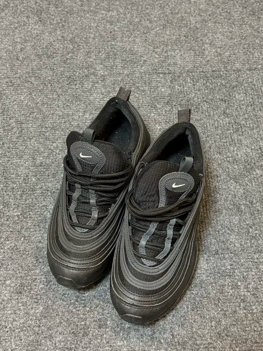 NIKE(ナイキ) エアマックス 225