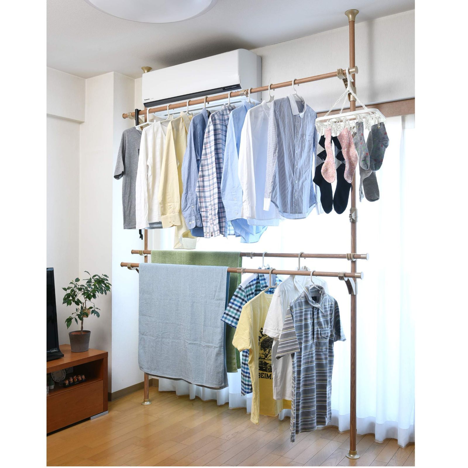 新着商品 突っ張り物干し ハンガーラック 窓際 簡単設置 ナチュラル 木目調 布団も干せる WJM-3 GNA 山善 YAMAZEN