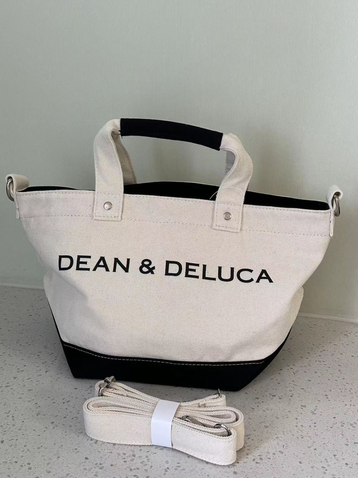 【在庫処分 SALE】 DEAN＆DELUCA ディーン＆デルーカ ショルダーバッグ　エコバッグ キャンバス トートバッグ 母の日2024