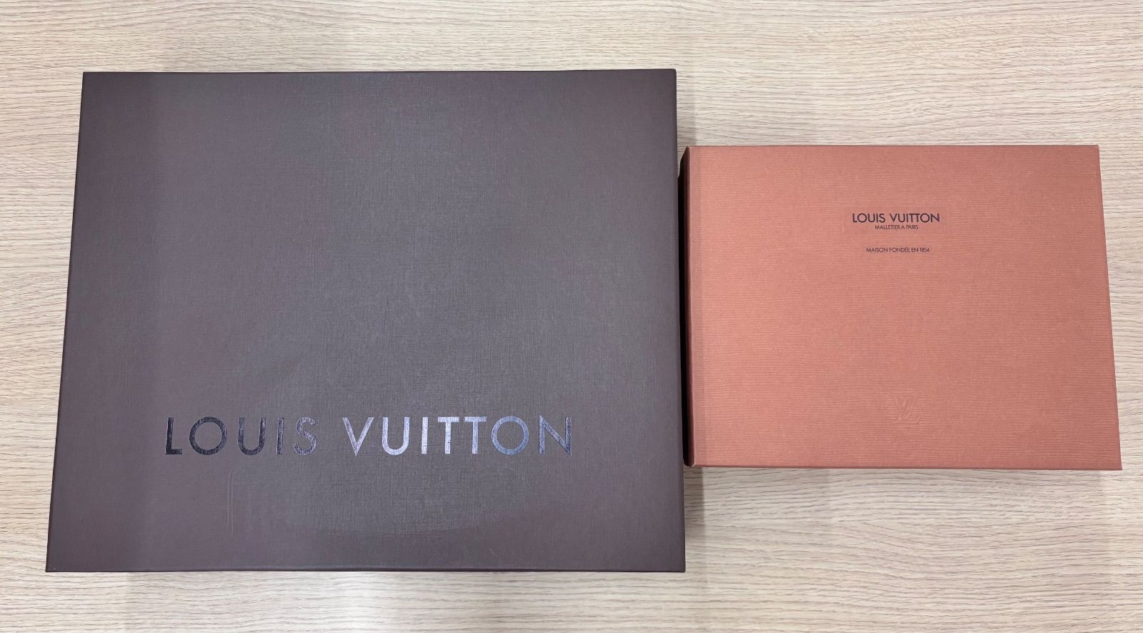ルイヴィトン　大空箱、中空箱　保存袋　ショッパー紙袋等　まとめ売り LOUIS VUITTON ルイヴィトン 紙袋 ショッパー 空箱 保存袋
