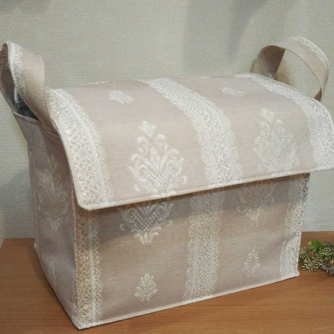 ハンドメイド BOX型 蓋付き布バスケット 大 特大 刺繍 - マミー のお店