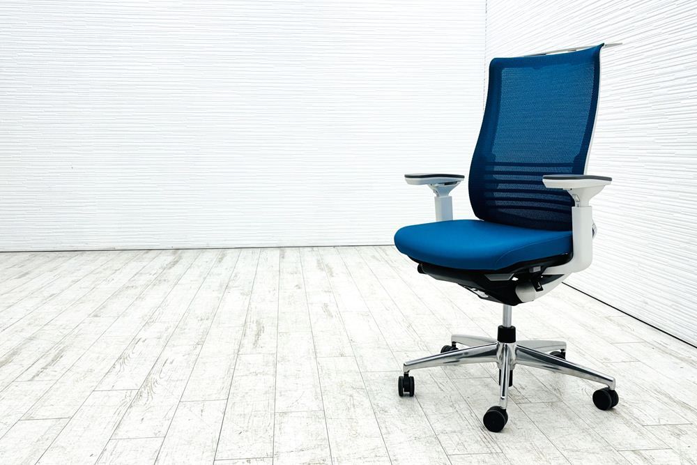 コクヨ ベゼルチェア 中古 2020年製 KOKUYO Bezel 可動肘 オフィスチェア 中古オフィス家具 ブルー 【A000003560】