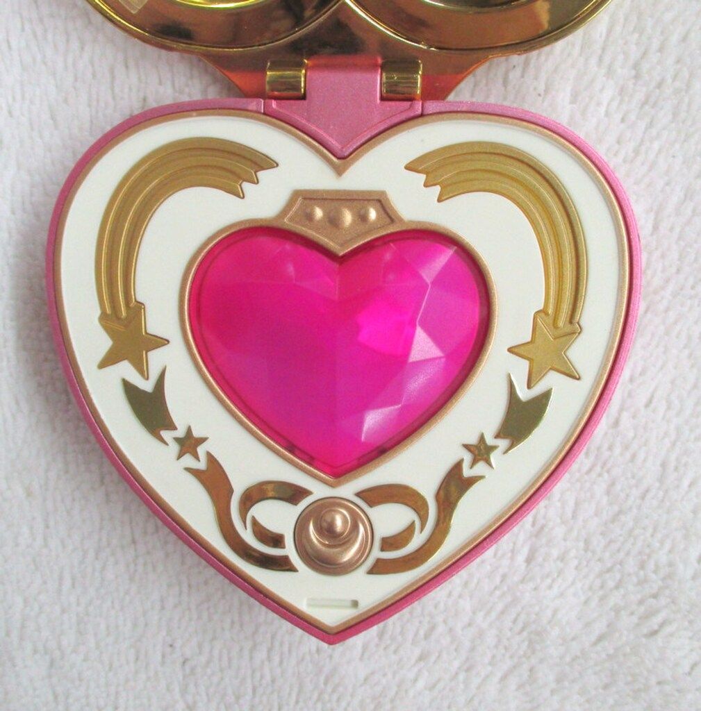 セーラームーン20th PROPLICA コズミックハートコンパクト