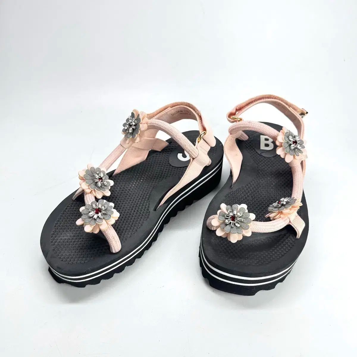SCB Collection Suecomma Bonnie Crystal Embellished Beige