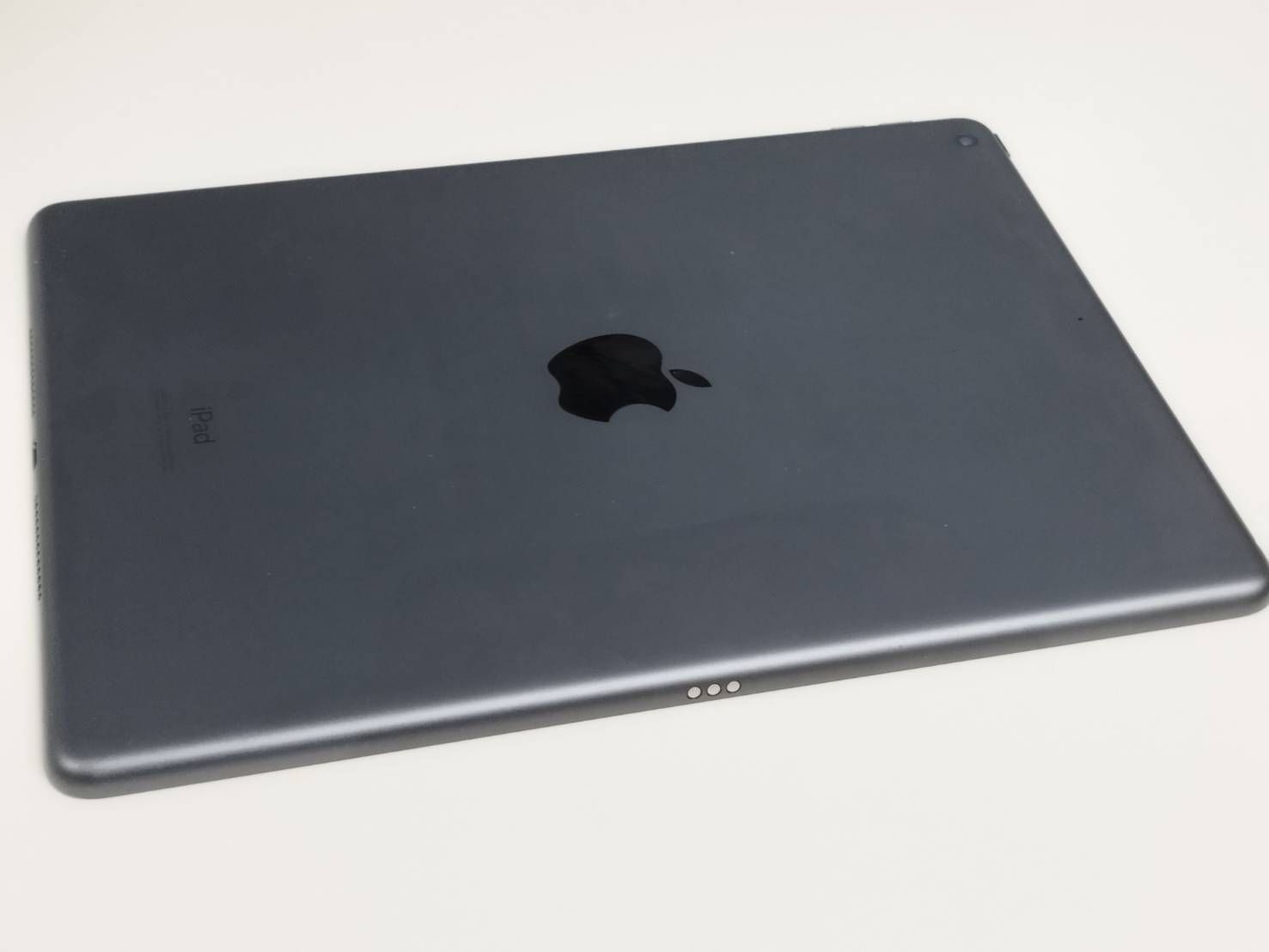 iPad (第7世代) Wi-Fi 32GB スペースグレイ MW742J/A iPad MW742J/A 第7