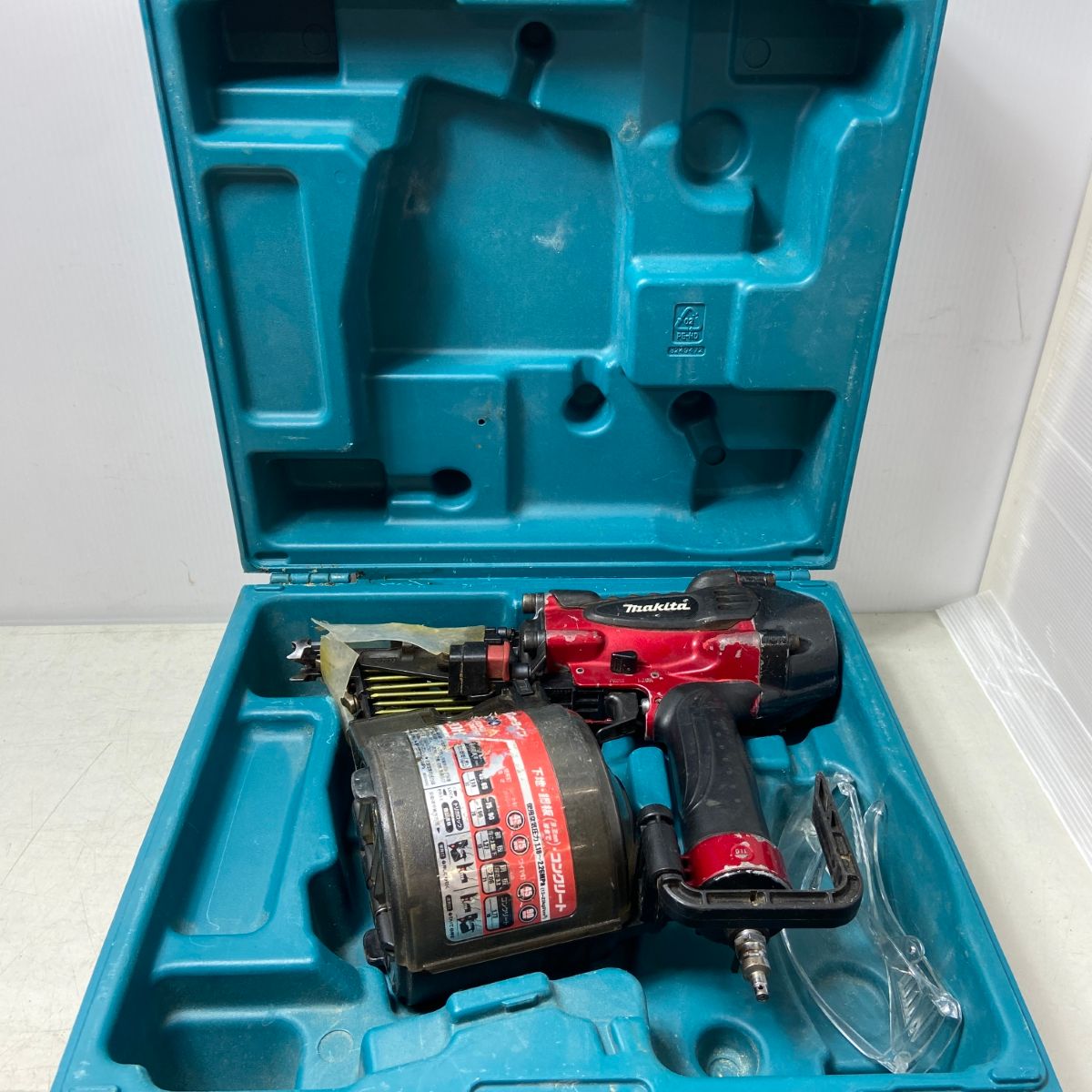 ΦΦMAKITA マキタ エアツール エア釘打ち 高圧 AN930H レッド
