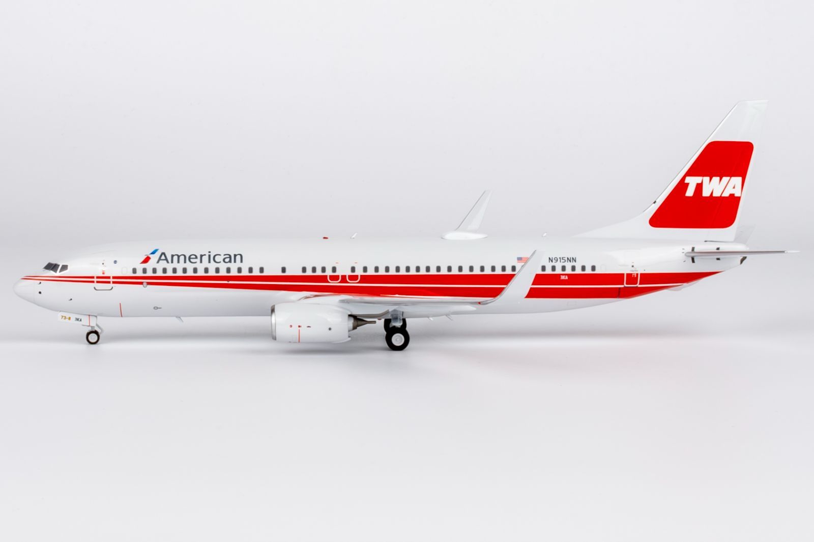 NGmodel アメリカン航空 737-800|w N915NN 1|200 08053
