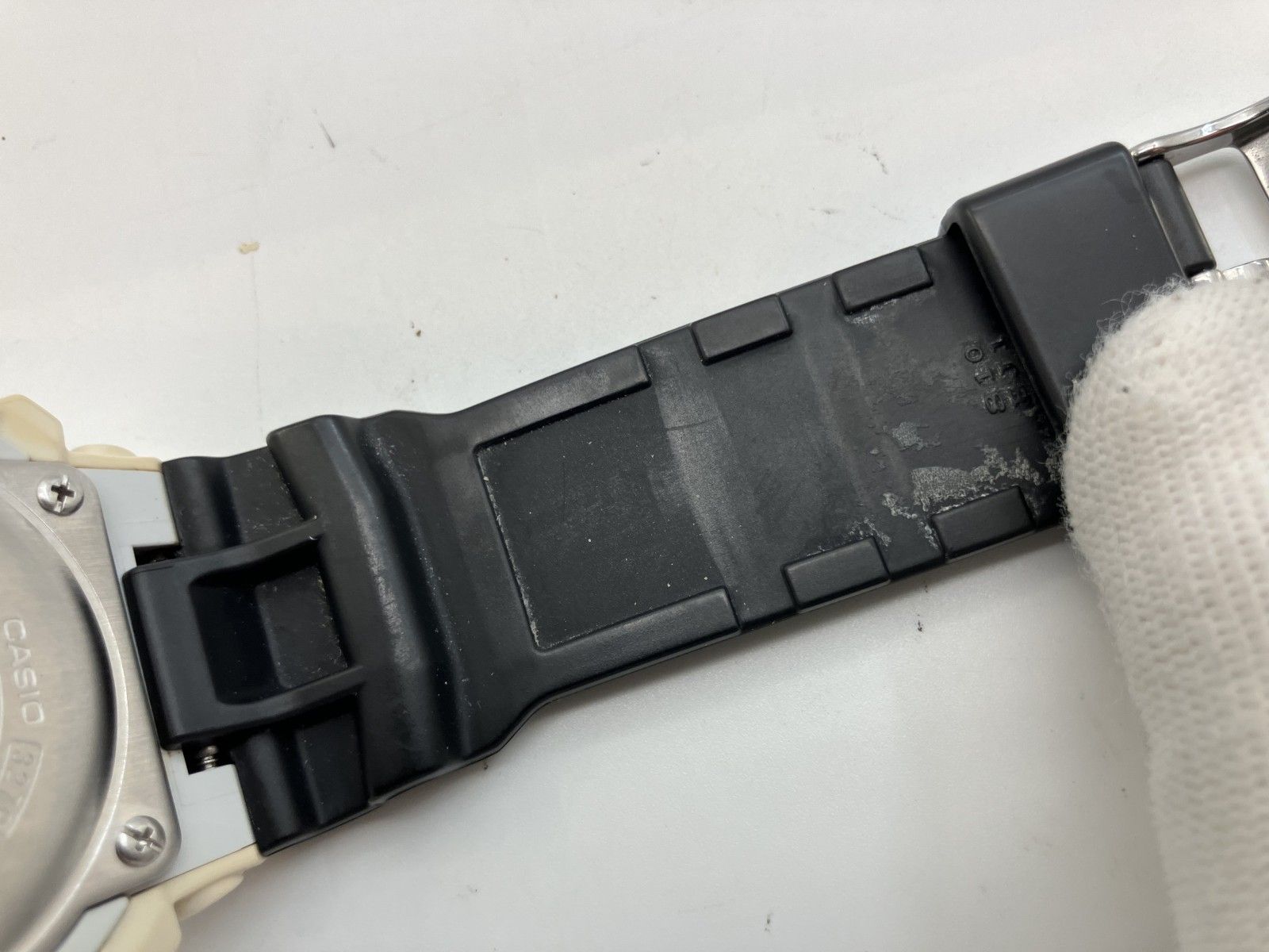 フォロー割5% カシオ G-SHOCK GWX-8900B メンズ腕時計 白×黒 タフ 