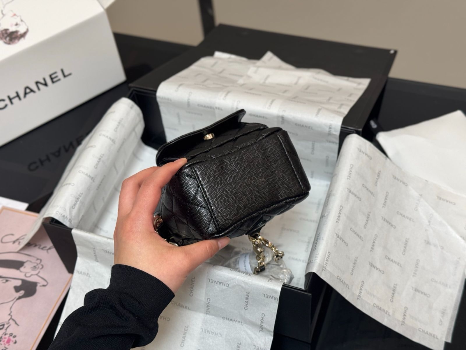 CHANEL　バックパック　画像追加しました バックパック、メッシュ & シャイニー ラムスキン、ブラック