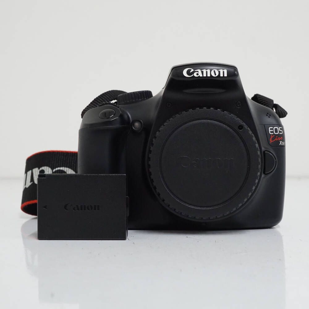 Canon EOS Kiss X50 デジタル一眼レフカメラ ブラック ボディ USED美品