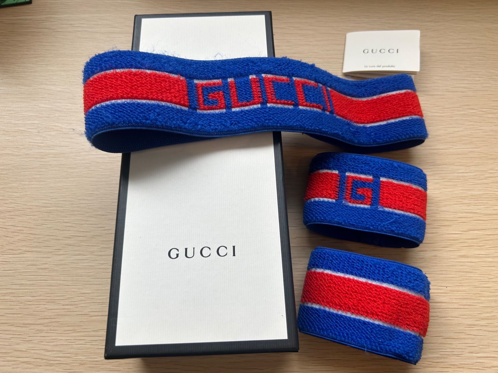 GUCCI リストバンド　ヘアバンド GUCCI（グッチ）ヘアバンド リストバンド 箱付き - メルカリ