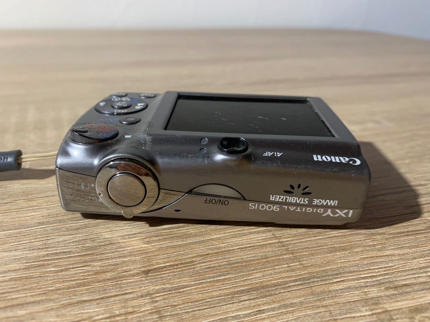 ジャンク＞Canon IXY DIGITAL 900 IS Canon IXY DIGITAL 900IS 7.1メガ