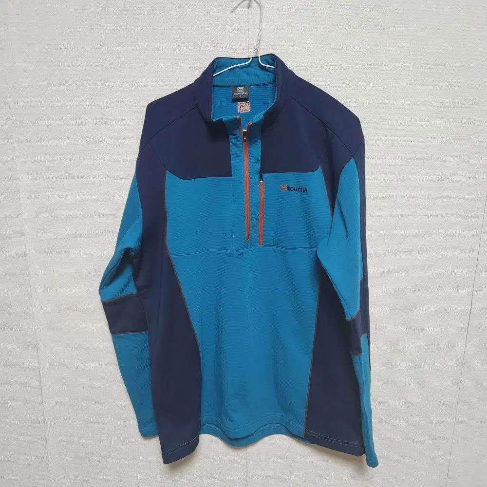 非常に良い】トランペッター 1/35 ソビエト軍 T-64 主力戦車 Mod.1981