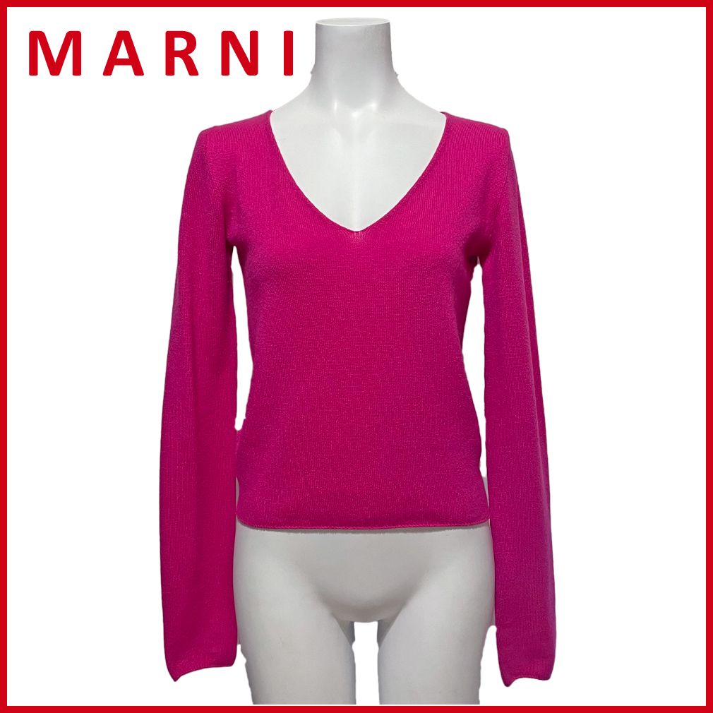 マルニ　marni カシミア　Vネックセーター袖丈約49cm
