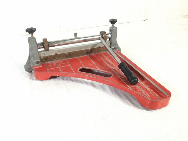 大工 ビニールタイル