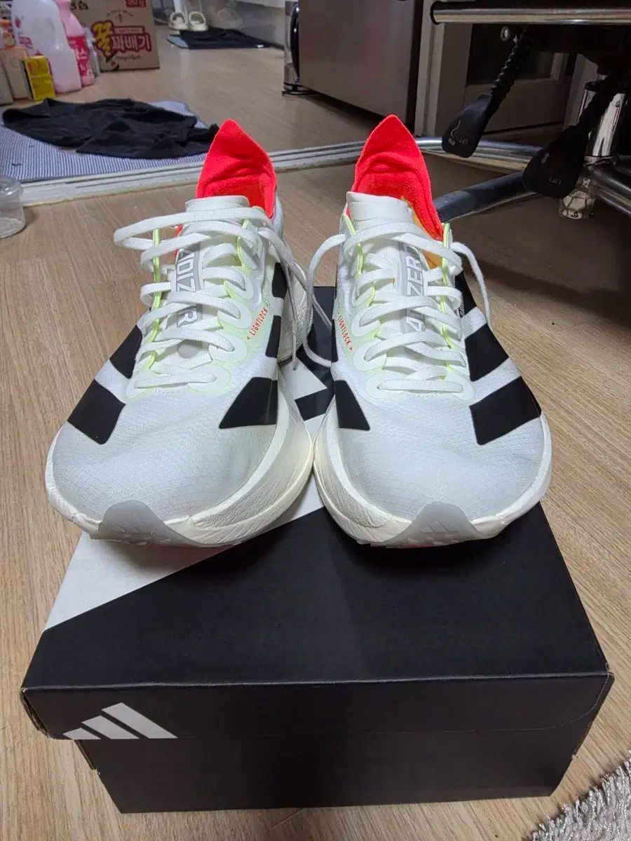 アディダス アディオス アディゼロ プロ4 ほぼ