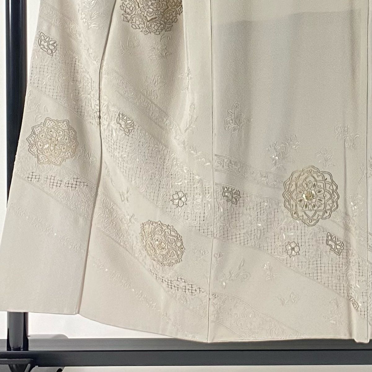 訪問着 身丈152cm 裄丈64cm M 袷 華文 花唐草 刺繍 金糸 灰茶 正絹 一つ紋