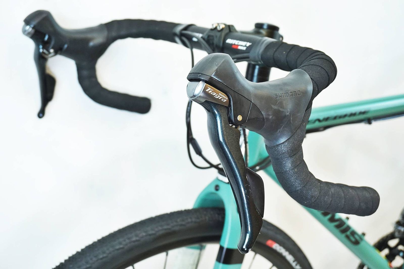 グラベルロードバイク