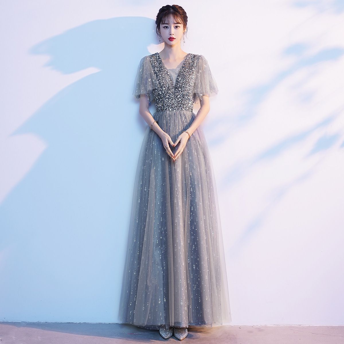 上品パーティードレスaラインワンピース袖ありウエディングドレスロングドレス結婚式ドレス演奏会食事会大きいサイズ披露宴二次会 パーティードレス ロングドレス 袖あり レース ウエディングドレス a