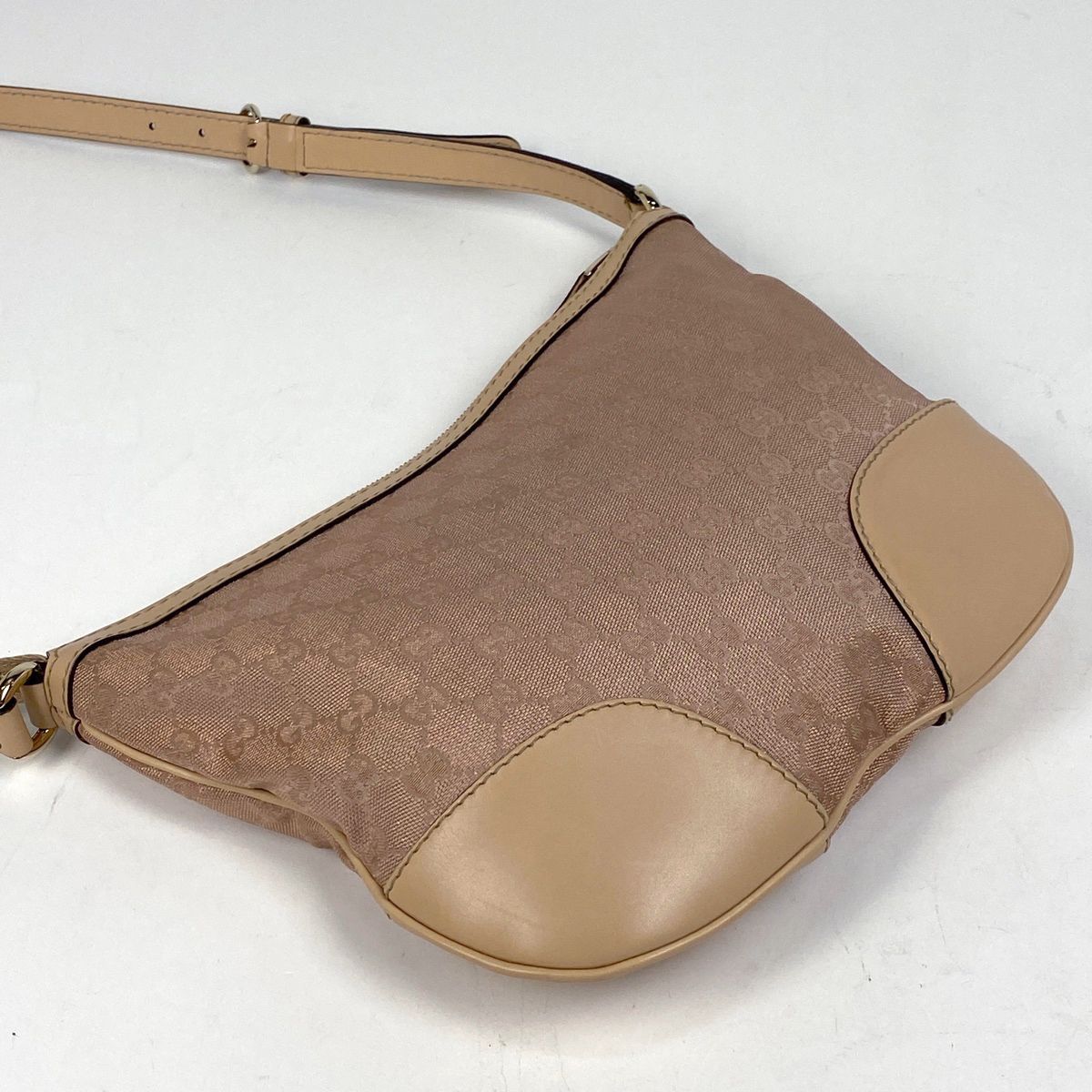 GUCCI グッチ GGキャンバス ラブリー ハート ショルダーバッグ 斜め掛け