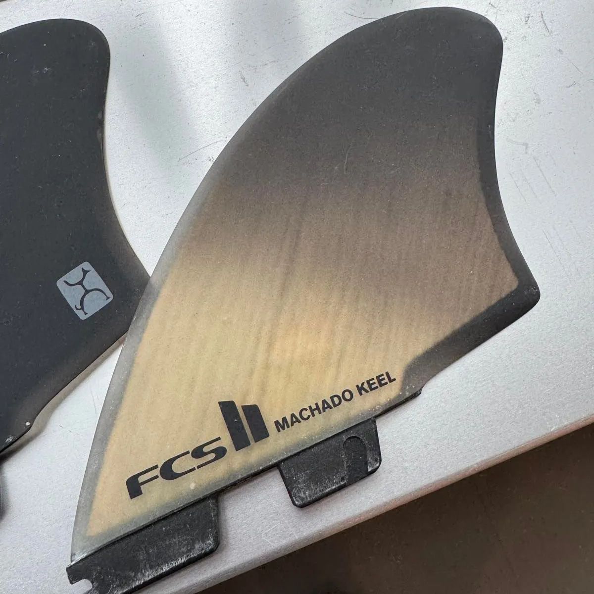 美品中古】FCS2 エフシーエスツー MACHADO KEEL TWIN