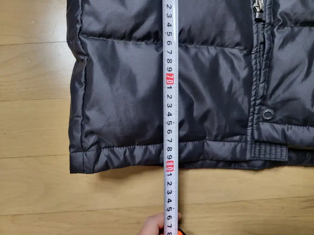 ダウン ブラック