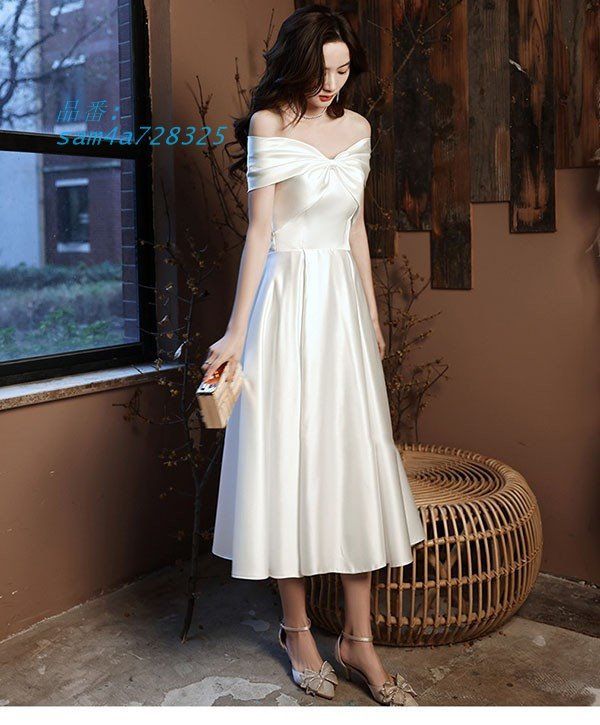 オフショルダー ホワイト