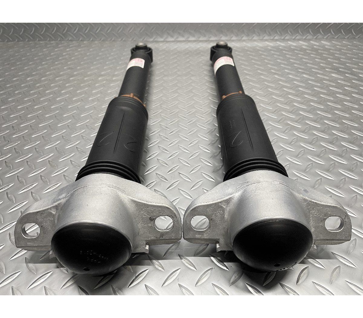 美品 新車外し 80系 トヨタ ハリアー 純正 サスキット 品番48510-48630 48520-48630 48530-48430 MXUA85 MXUA80 AXUH85 AXUH80 25080043 人気アイテム安い通販。