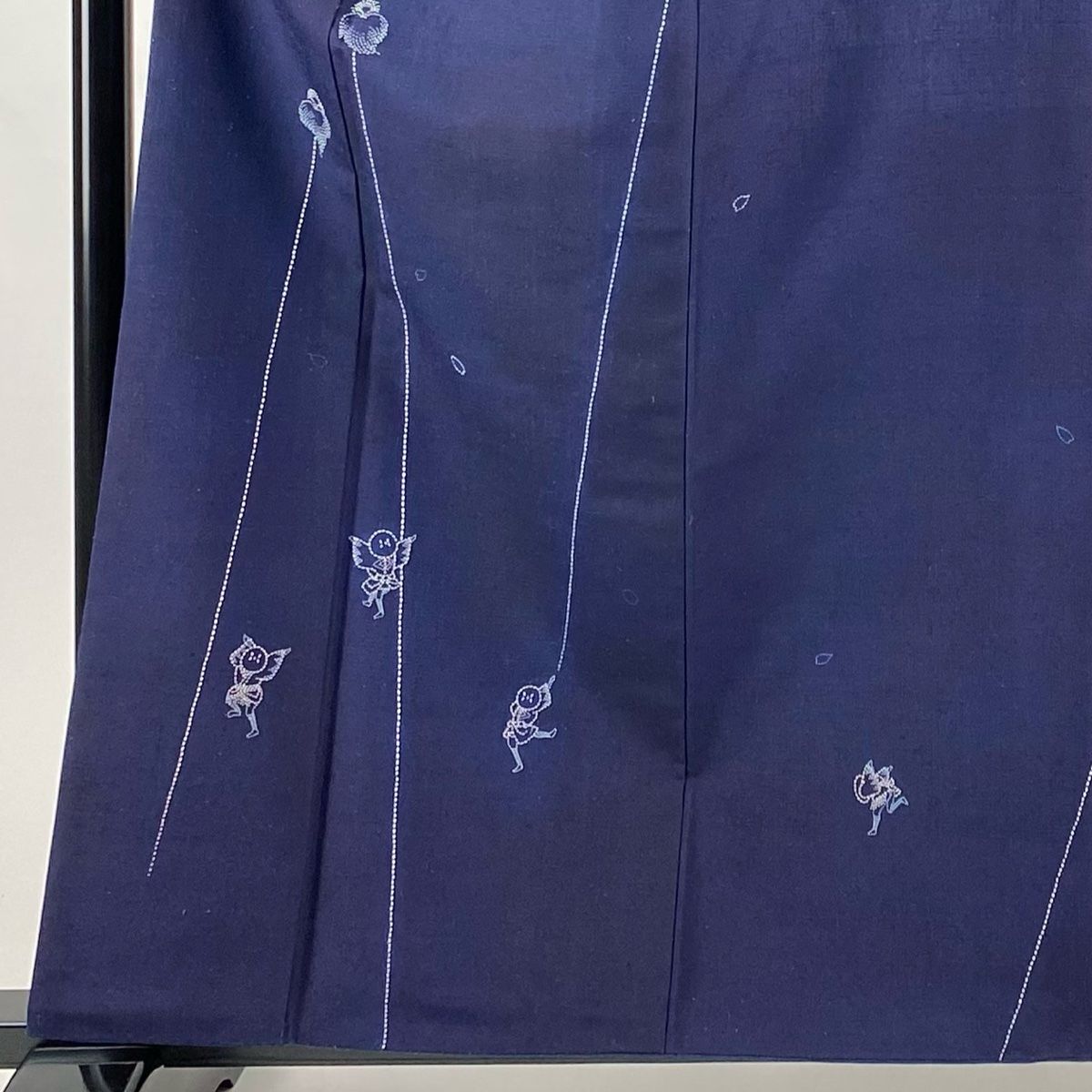 付下げ 身丈158.5cm 裄丈68cm L 袷 天然藍染 落款 人物 花弁 刺し子  