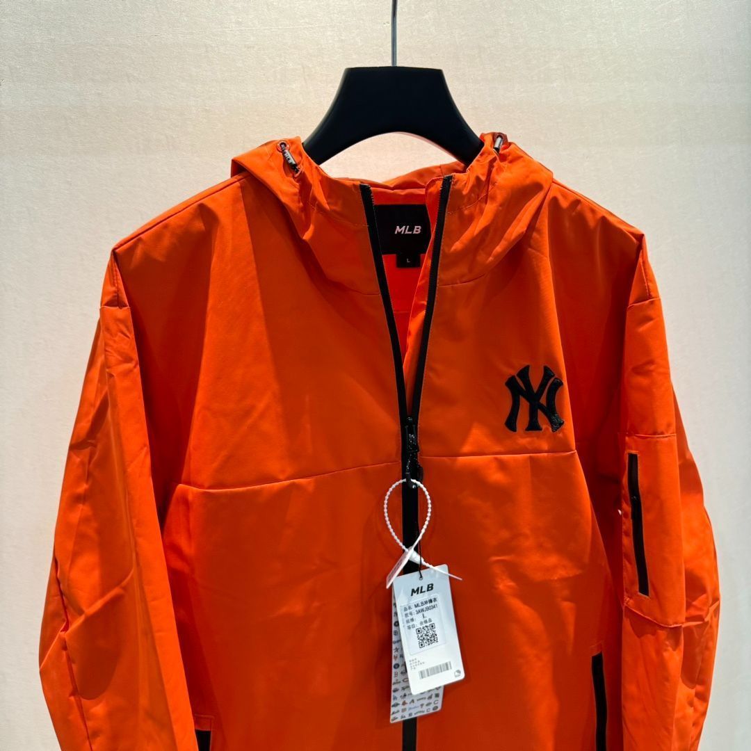 MLB　野球　ダウンコート　メンズ　XS　ブラック　　刺繍ロゴ ファナティクス（FANATICS） 別注 MLBロゴ サテン スタジアム