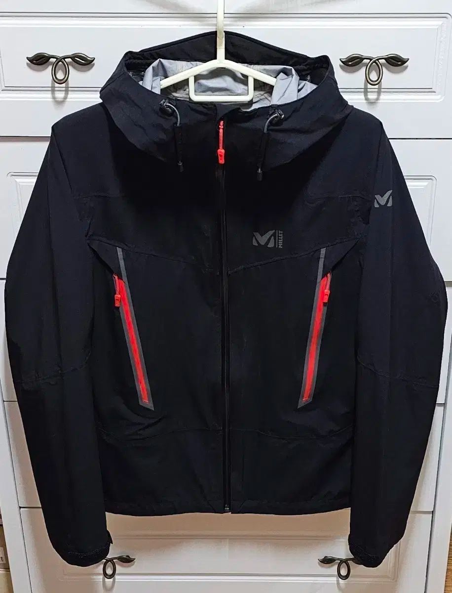 新モデル MILLET ゴアテックス ウィンドブレーカー ジャケット L