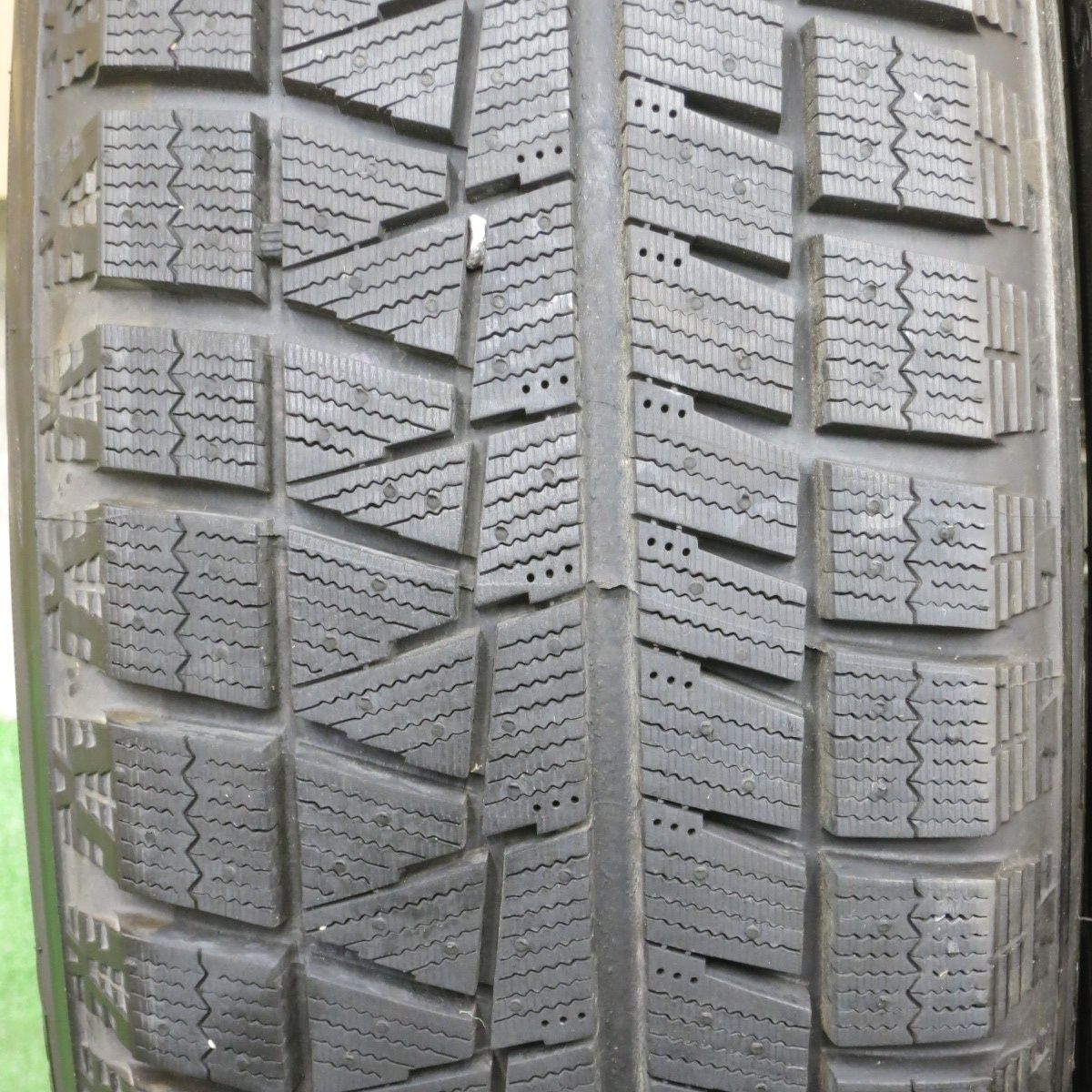 スタッドレス