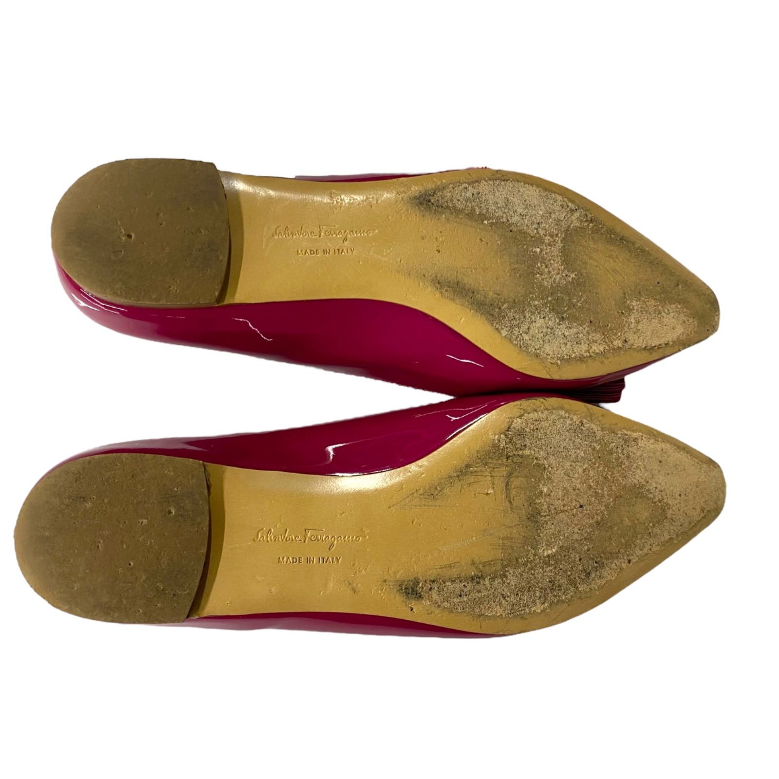 サルヴァトーレフェラガモ Ferragamo ヴァラ パンプス フラット リボン