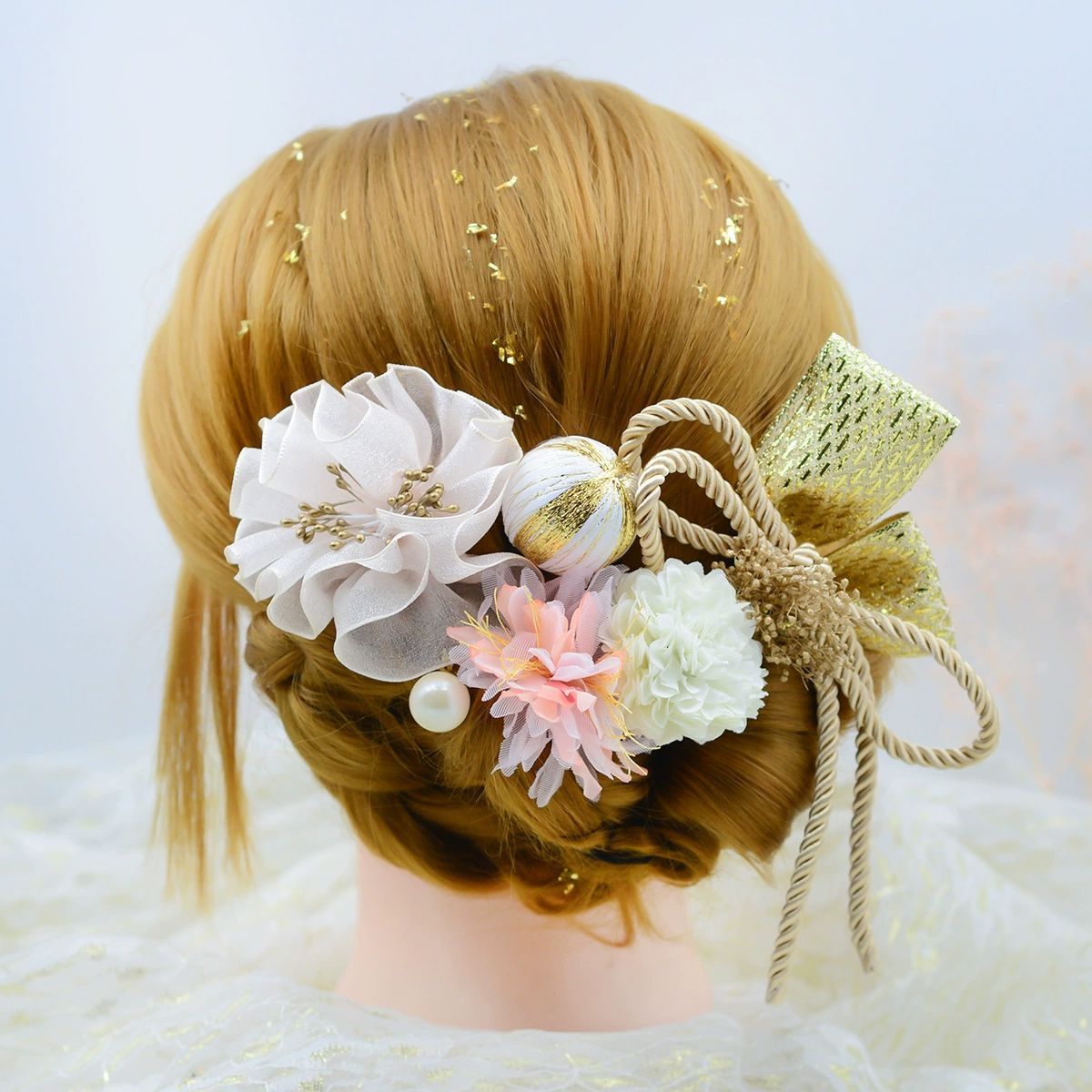 髪飾り 成人式 振袖 卒業式 袴 はかま 銀 シルバー アイボリー ブラ飾り ラメ ヘアアクセサリー ふりそで 髪留め 髪かざり かみかざり J 髪飾り 胡蝶蘭 成人式 振袖 卒業式 袴 シルバー ブラック 銀箔 水