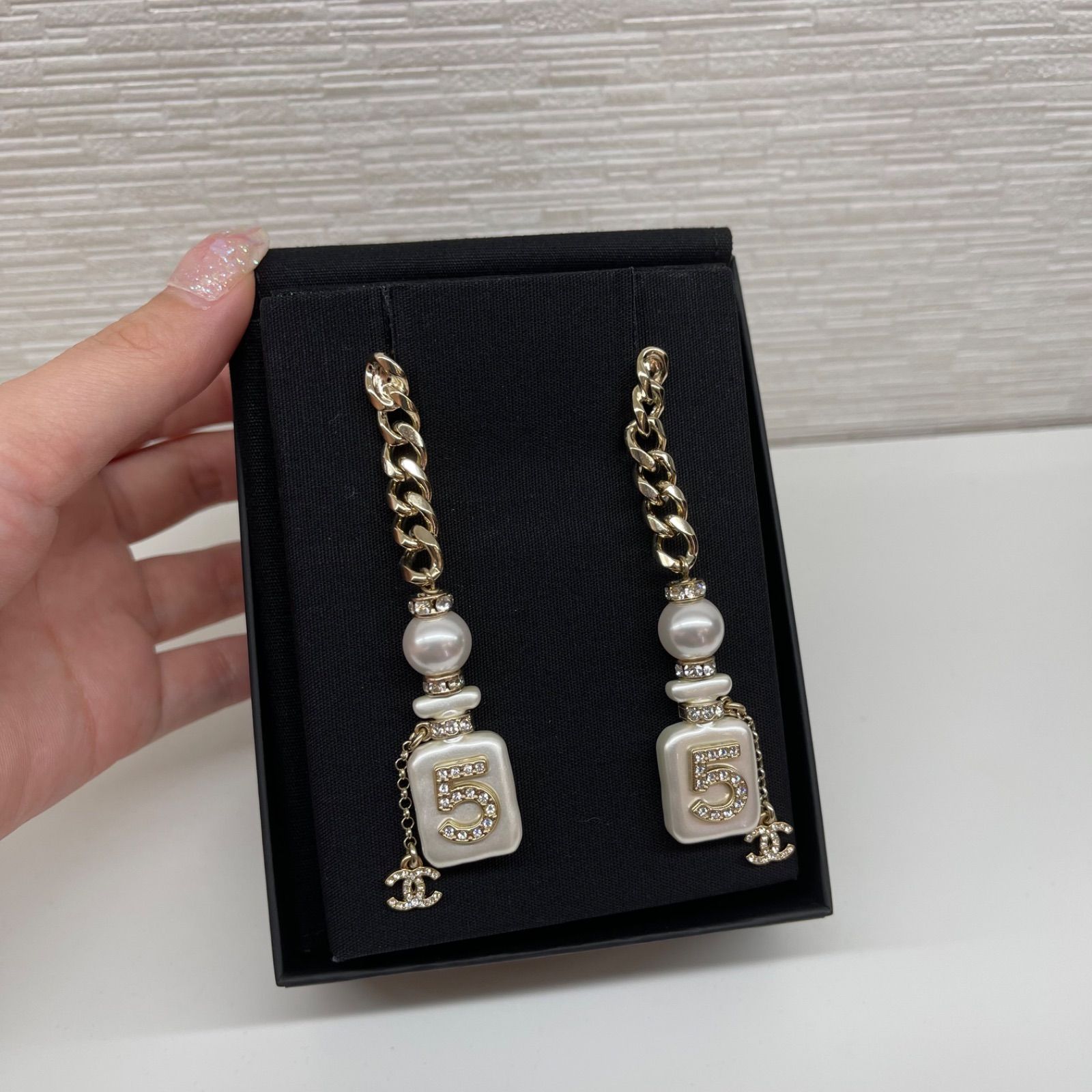 新品】2022 SS 最新作 CHANEL シャネル AB8470 B08260 NI490 CCロゴ No 新品】2022 SS 最新作 CHANEL シャネル AB8470 B08260 NI490 CCロゴ No