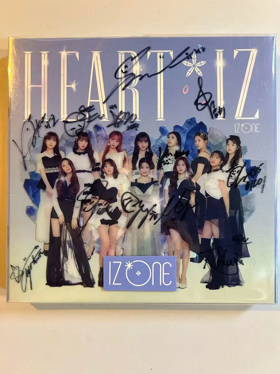 IZ*ONE 直筆サイン入り IZ*ONE 全員直筆サイン入り アルバム