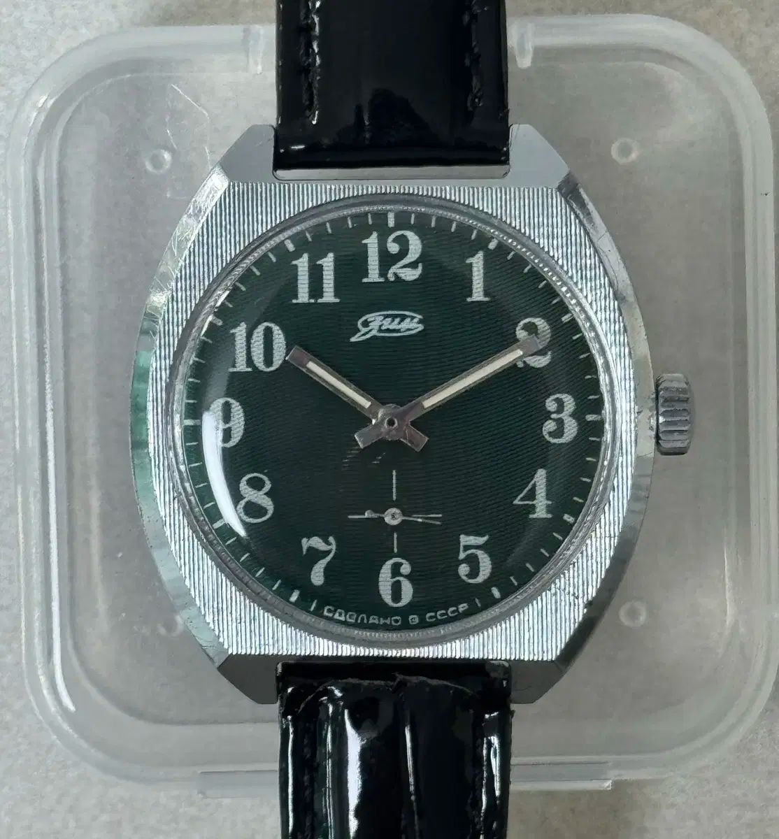 手巻き 旧ソ連 Pobeda ポベダ スモールセコンド ロシア cccp 手巻き 旧ソ連 Pobeda ポベダ スモールセコンド ロシア cccp