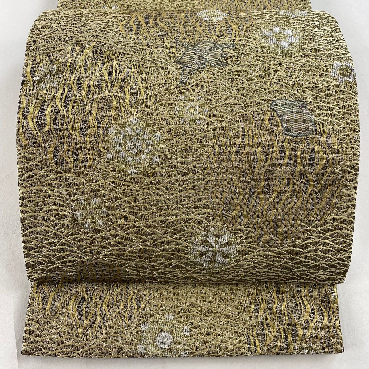 袋帯 名品 うさぎ 雪花 螺鈿箔 金銀糸 金色 お太鼓柄 正絹